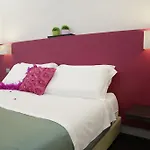 Bed & Breakfast Live09 Design 4*